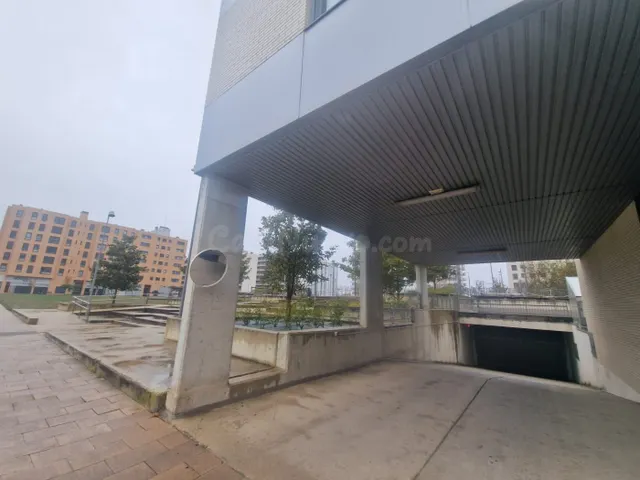 VENTA PLAZA GARAJE MARITURRI - CALLE OYON JUNTO PLAZA PORTIC