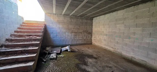 Finca rústica de 14.741 m2 con casa de campo por terminar, en un entorno tranquilo a 5 km del mar — 5