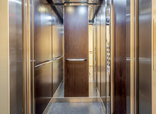 SE VENDEN 2 PLAZAS DE GARAJE. ZONA FORUM. 46.000 EUROS. — 5