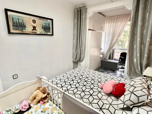 Amplio y Luminoso Piso en Can Rull, Sabadell por solo €329.000 — 14