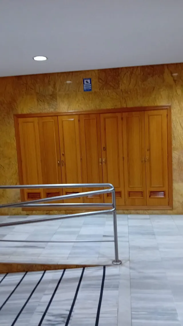 Centro San Vicente, calle Torneo, junto al Río. Excelente apartamento amueblado se alquila. Ascensor. — 29