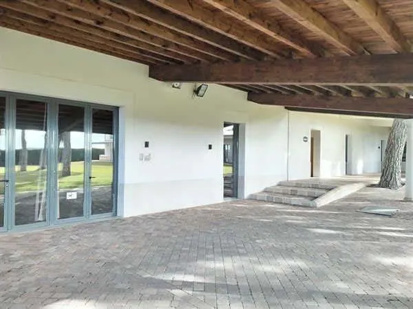 COMPLEJO HIPICO EN VENTA — 6