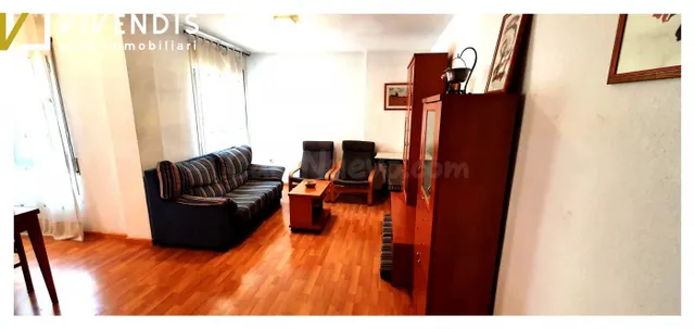PISO EN ALQUILER PARA ESTUDIANTES - PASSEIG DE RONDA - foto 3