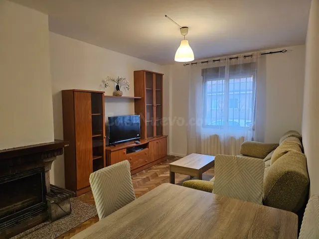 VIVIENDA DE DOS DORMITORIOS EN ALQUILER EN TORRECABALLEROS.
