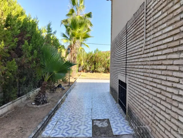 E ✨ chalet exclusivo en La Carlota | 478 m2 + 2.300 m2 de parcela | piscina privada y pozo — 41