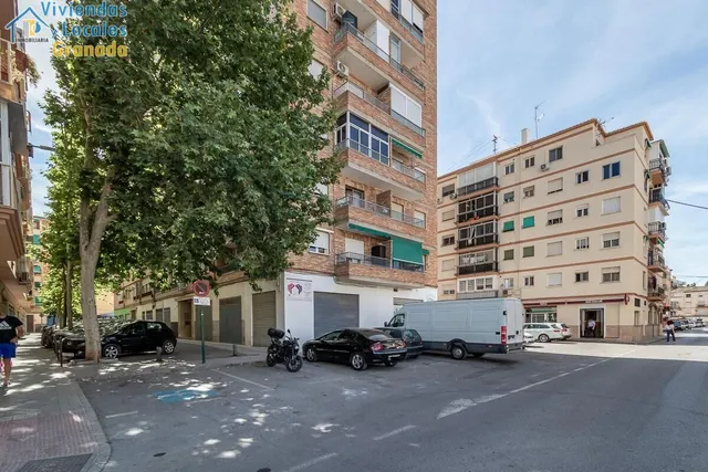 Calle Diamantino García — 28