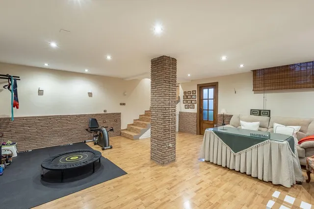 Casa en Llanos de Alhendín — 28