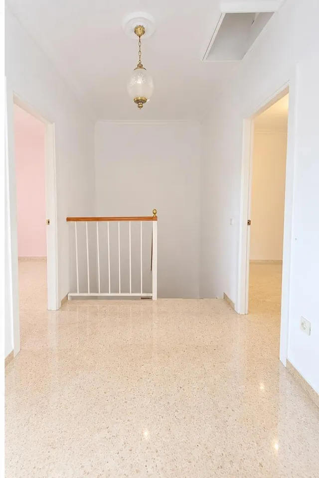 Se vende bonita casa en Mairena del aljarafe, zona Simón verde. — 16