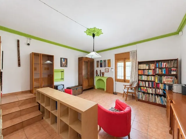 No es una casa más. Es una vivienda de 1880 con carácter. — 24