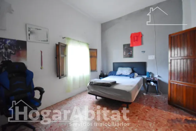 Desconecta con vistas a la montaña y atardeceres de paz en esta amplia casa con gran terraza y chimenea — 15