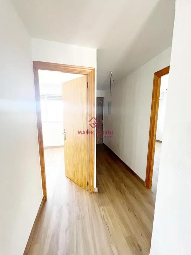 PISO RECIENTEMENTE REFORMADO CON VISTA AL MAR — 18