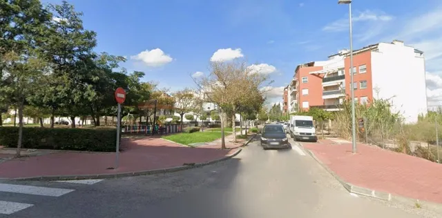 Plaza de garaje en Santiago y Zaraiche - foto 4