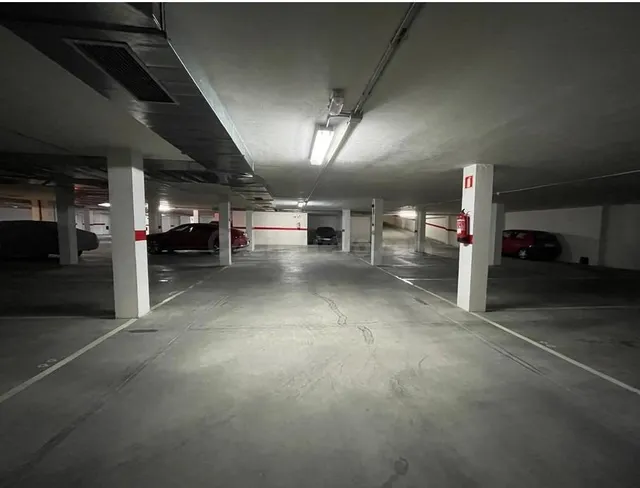 PLAZA DE PARKING EN LA ROSALEDA - foto 3