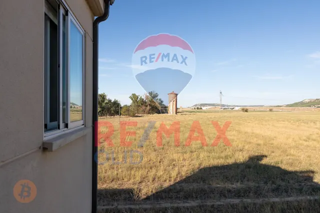 En venta Chalet adosado unifamiliar en Santovenia de Pisuerga — 35