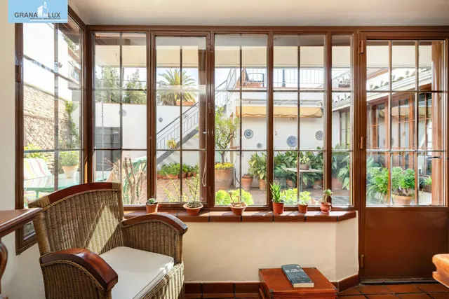 GRAN CASA EN ALBAICÍN BAJO. — 19