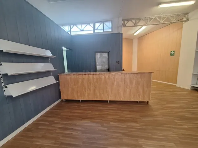 ¡LOCAL COMERCIAL EN ALQUILER EN PATRAIX! - foto 3