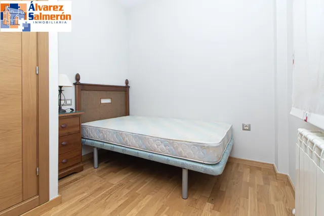 Ático a la venta en La Zubia ¡en rentabilidad! — 16