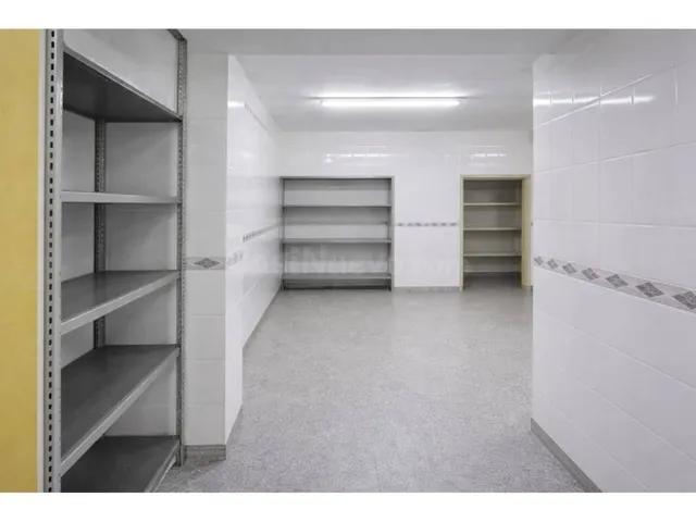 Local comercial en Venta en Piles Valencia - foto 4