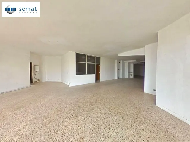 Compra o alquila este local comercial en la mejor zona de Cervera — 15