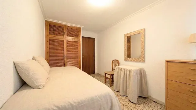 Reina victoria, junto al hiperber, 150 m2, 4 dormitorios, 2 baños, séptima planta con ascensor — 15