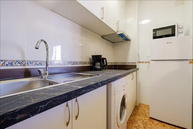 Apartamento 1 habitación 44m² en venta - Estacion de autobuses — 12