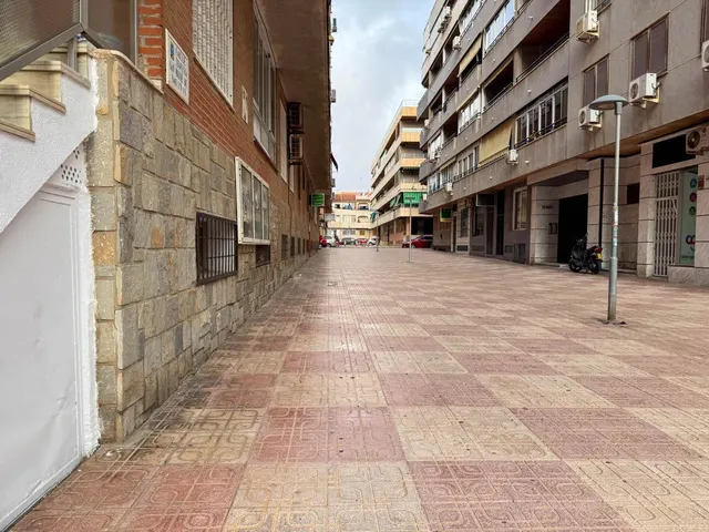 Local Comercial Cerca a la Playa — 26