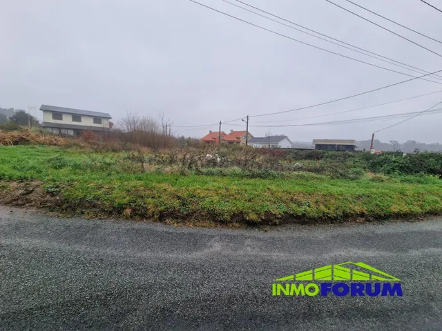 PARCELA URBANA EN OLEIROS AL LADO DE LA PLAYA - foto 4