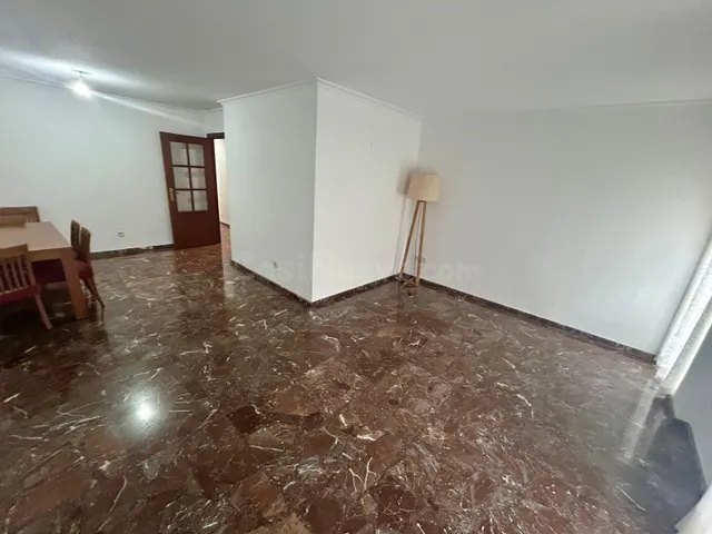VIVIENDA EN ALQUILER...ZONA ARRANCAPINS-JUAN LLORENS - foto 2