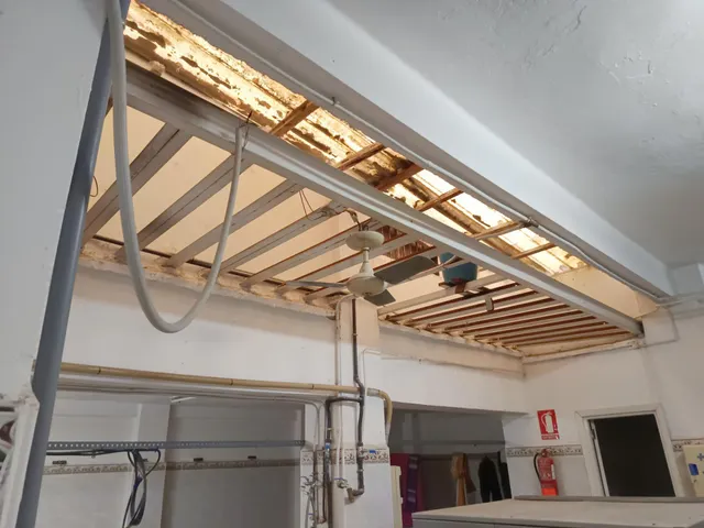 Local comercial de 286 m2 en zona Mercado — 8