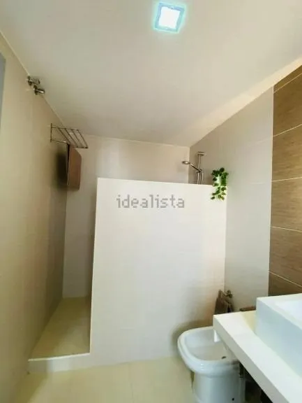 ALQUILER DE LINDA VIVIENDA REFORMADA ZONA ALTOZANO CON TERRAZA — 25