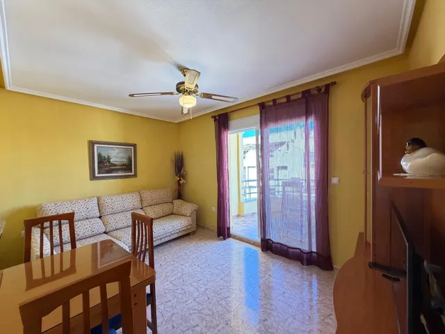 Ático con vistas al mar en av. de las habaneras con vistas al mar. 2 dorm. 1 baño. superficie de 79 m2. — 29