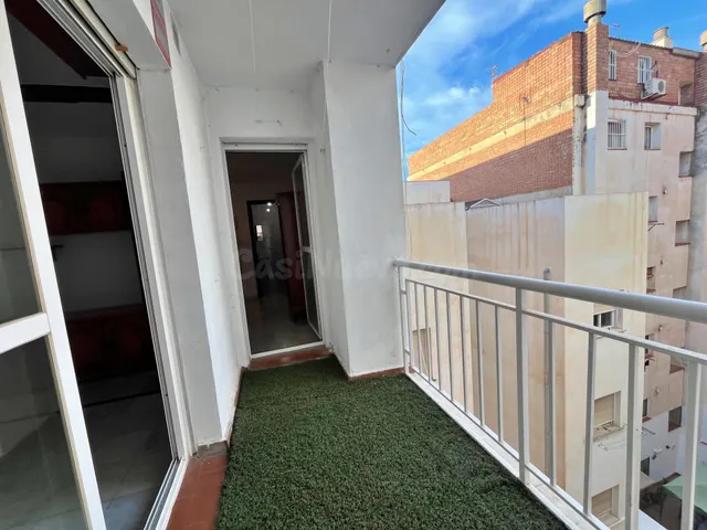 Apartamento de 1 dormitorio con terraza junto a la Universidad – El Ejido — 3