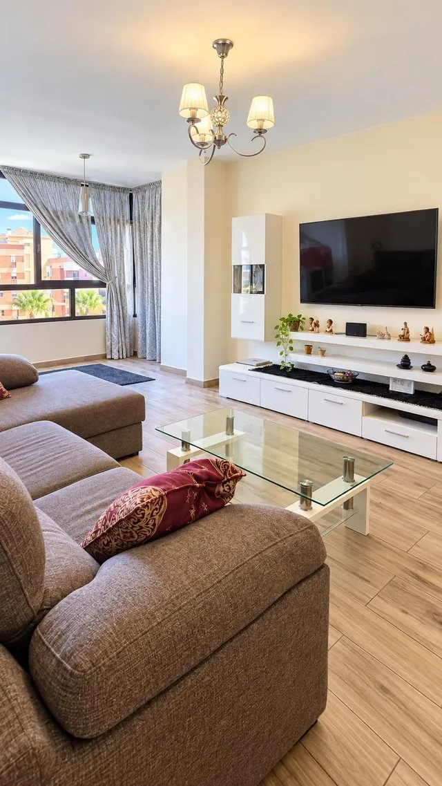 Vivienda amplia de 3 dormitorios, 2 baños en el corazón de T - foto 5