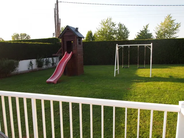 CHALET INDEPENDIENTE EN CARRACEDELO — 24