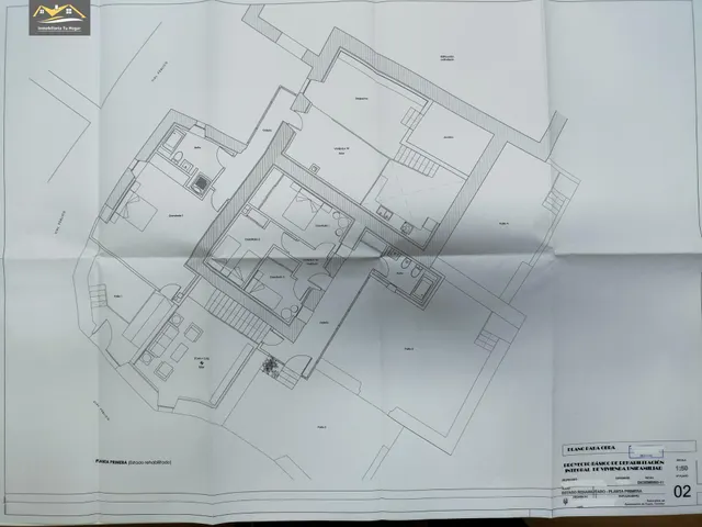 Se vende parcela de 874 m2 con casa de piedra de 247 m2 ambas perfectamente registradas en Esgos (Ourense) — 9