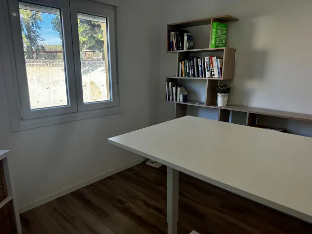 Duplex con apartamento independiente y patio privado en Málaga — 27