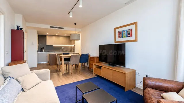 Piso de 3 habitaciones con vistas al mar y piscina junto a l - foto 2