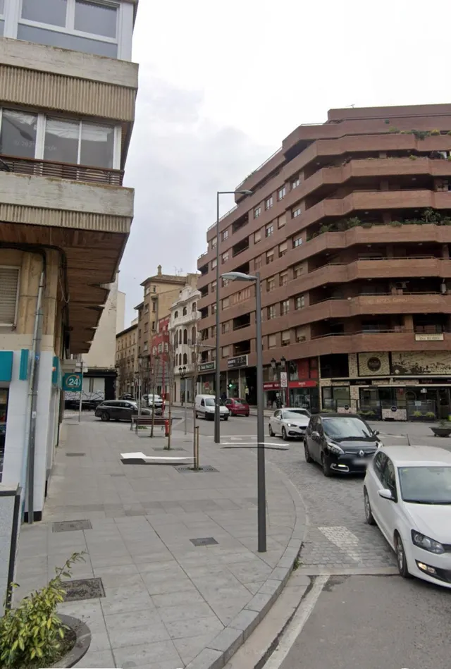 Local comercial en zona centro de Tudela — 12