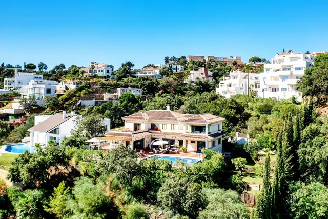 Chalet 5 habitaciones 647m² en venta - Marbella