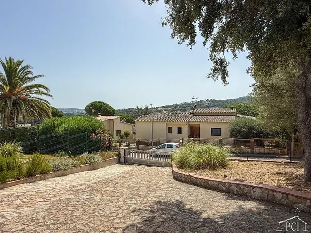 Gran oportunidad - Chalet unifamiliar  en Calonge — 50