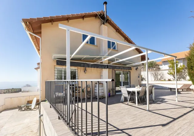 Bonita Casa en Nivar — 3