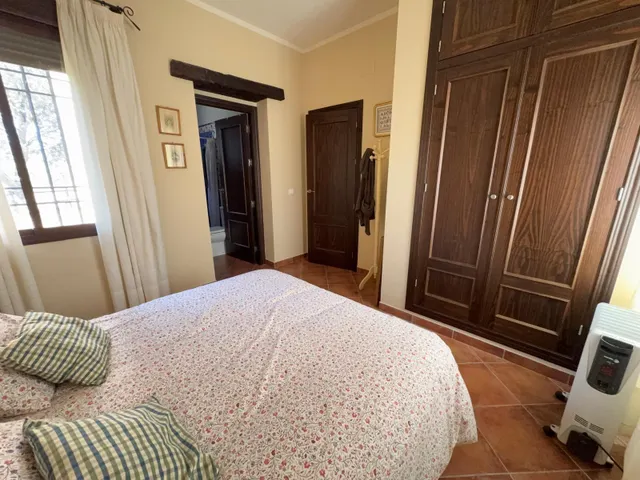 Parcela con casa en urbanización Cañada de la Espada — 12