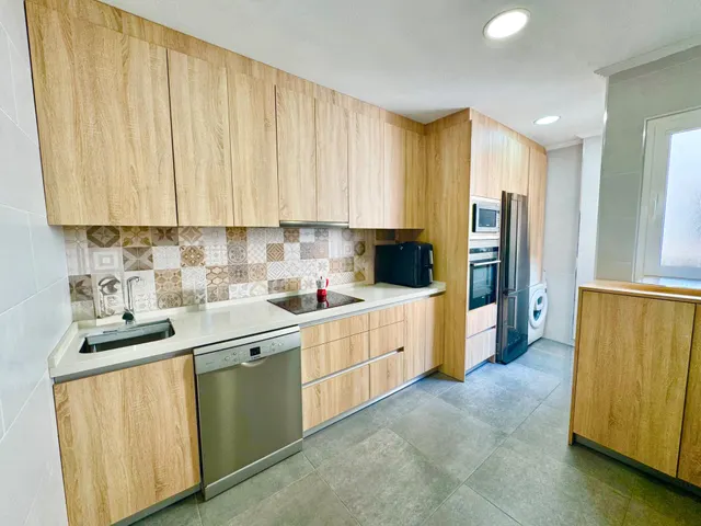 Impresionante Piso Seminuevo en Orihuela, con balcón, muy luminoso.. en zona Espeñetas  ¡Tu Nuevo Hogar Te Espera! — 21