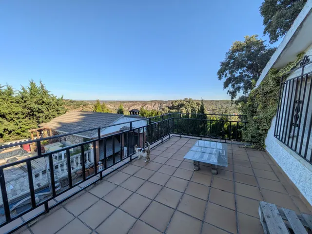AMPLIO CHALET Urbanización El Mirador de Hontoba (Guadalajara) — 34