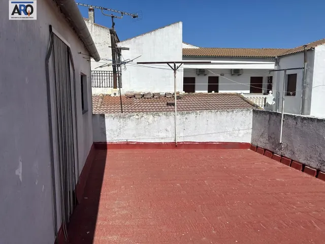 PISO DE 4 DORMITORIOS CON TERRAZA PARA REFORMAR EN ALCALÁ DE - foto 3
