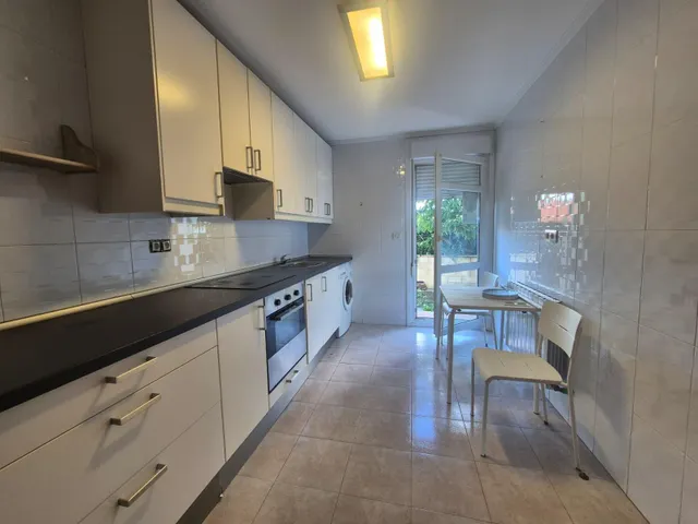 ¡Impresionante Adosado en Valle de Mena por solo €240.000! — 7