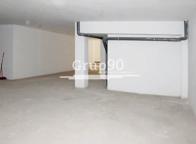 LOCAL COMERCIAL EN ALFRED PERENYA — 3