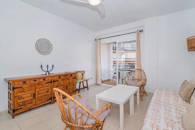 Apartamento con 2 dormitorios muy cerca de la playa. - foto 5