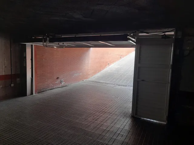 Plaza de Parking en la Plaça Granollers de Mataró — 3