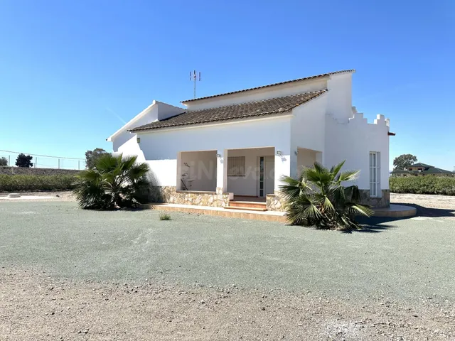 A UN PASO DE LORCA Y ÁGUILAS: CASA CON PARCELA Y 3 DORMITORI - foto 2